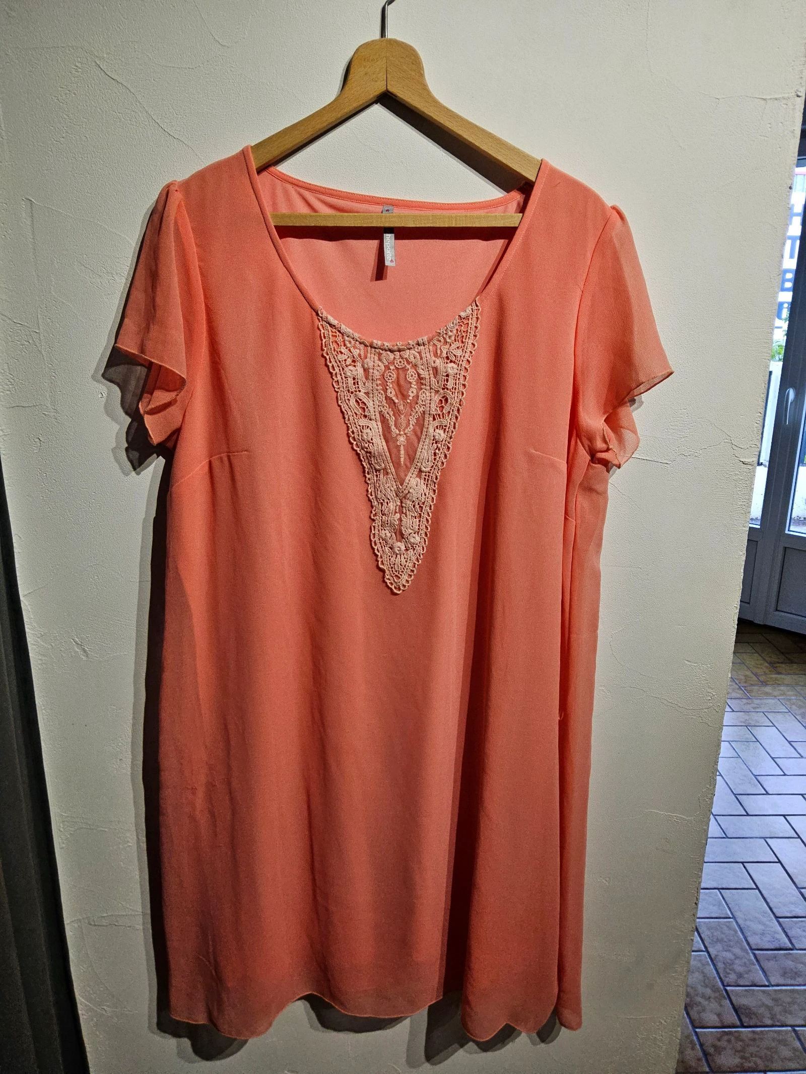 🌸 Robe tunique rose poudré Blanche Porte – Taille XXL / 48-50 🌸